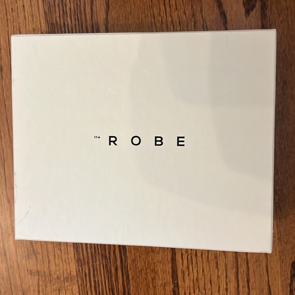 The Robe Feathered PJ Set - Picture 6 of 8